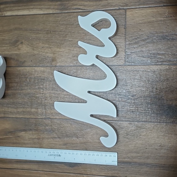 Mr. & Mrs. Sweetheart Table Signs - Picture 2 of 6